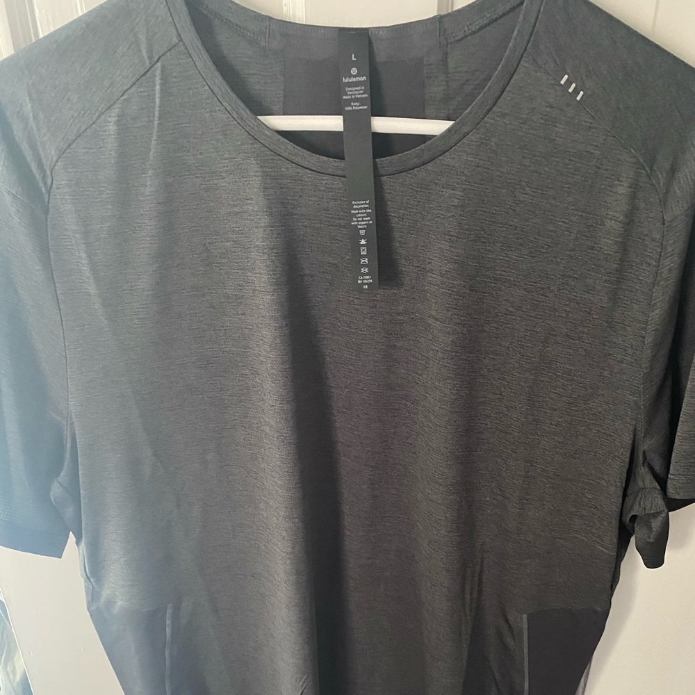 Lululemon M fast and free short sleeve shirt